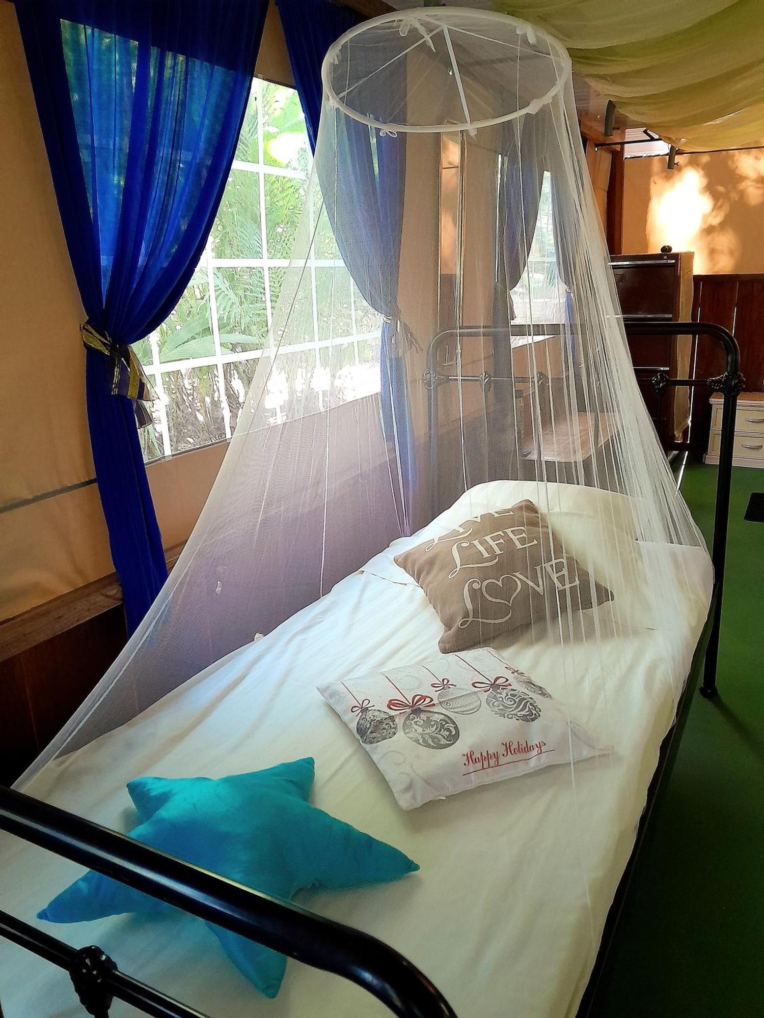 Fully Furnished Family Jungle Tent, Latino Glamping Пакера Екстериор снимка